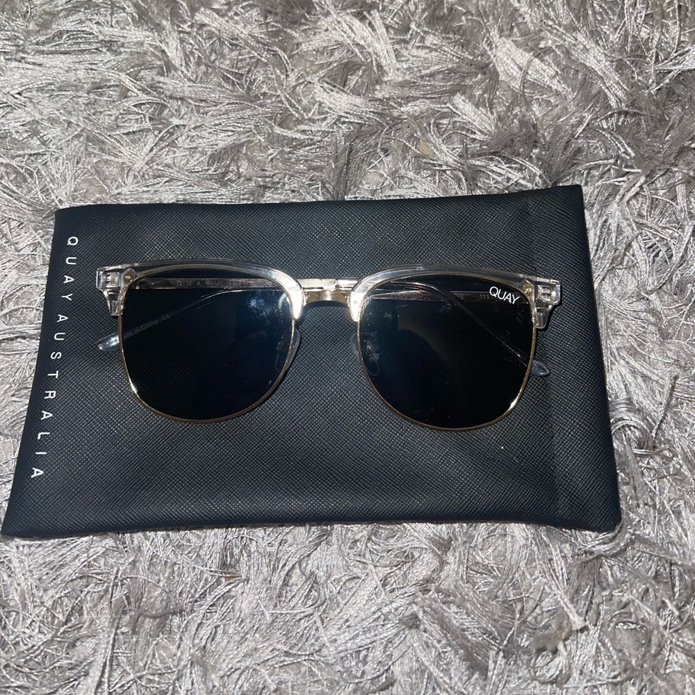 BRAND NEW Quay sunglasses